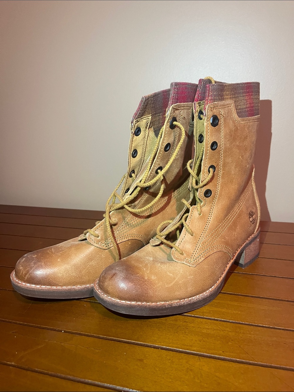 Timberland Brown Lace-Up Women's Ankle Boots with Plaid Collar